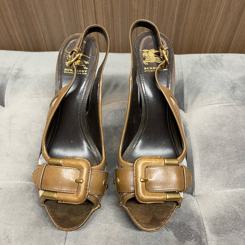 Burberry high heels, classic pattern size 37
